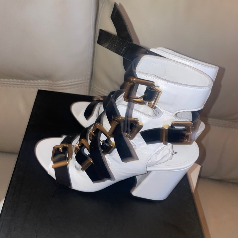 Sandals - Picture 2 of 2